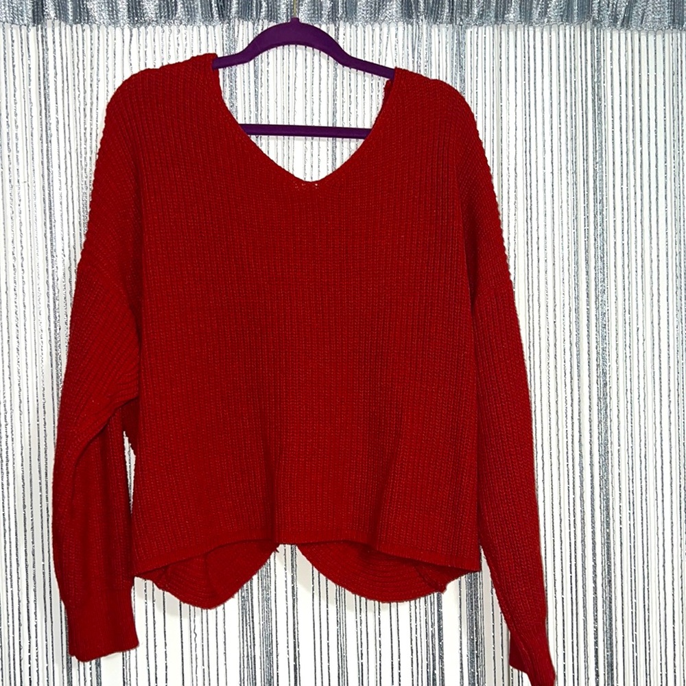 Rust red thick sweater size Large. Knot back